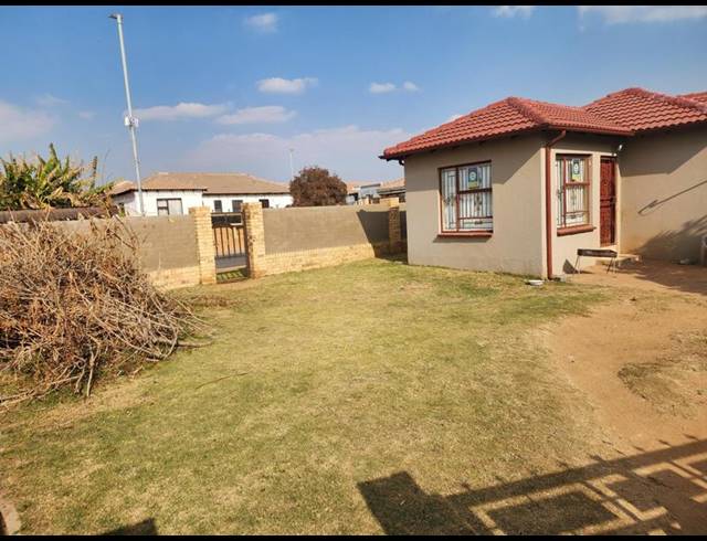 3 BEDROOM HOUSE FOR SALE IN BIRCH ACRES